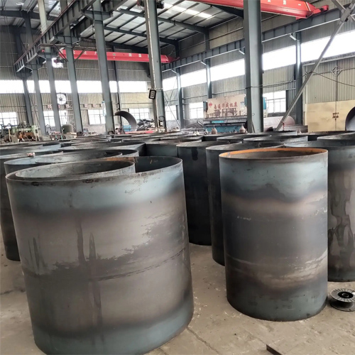 选择驻马店钢护筒的材质时考虑哪些条件？